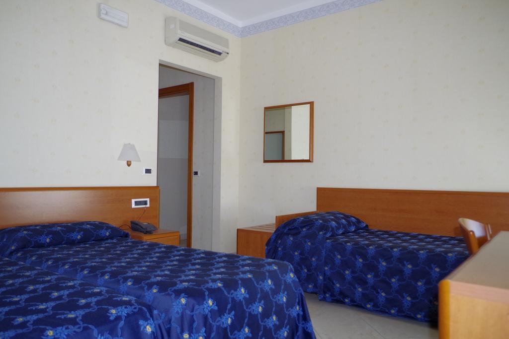 Hotel Kroma รากูซา ห้อง รูปภาพ
