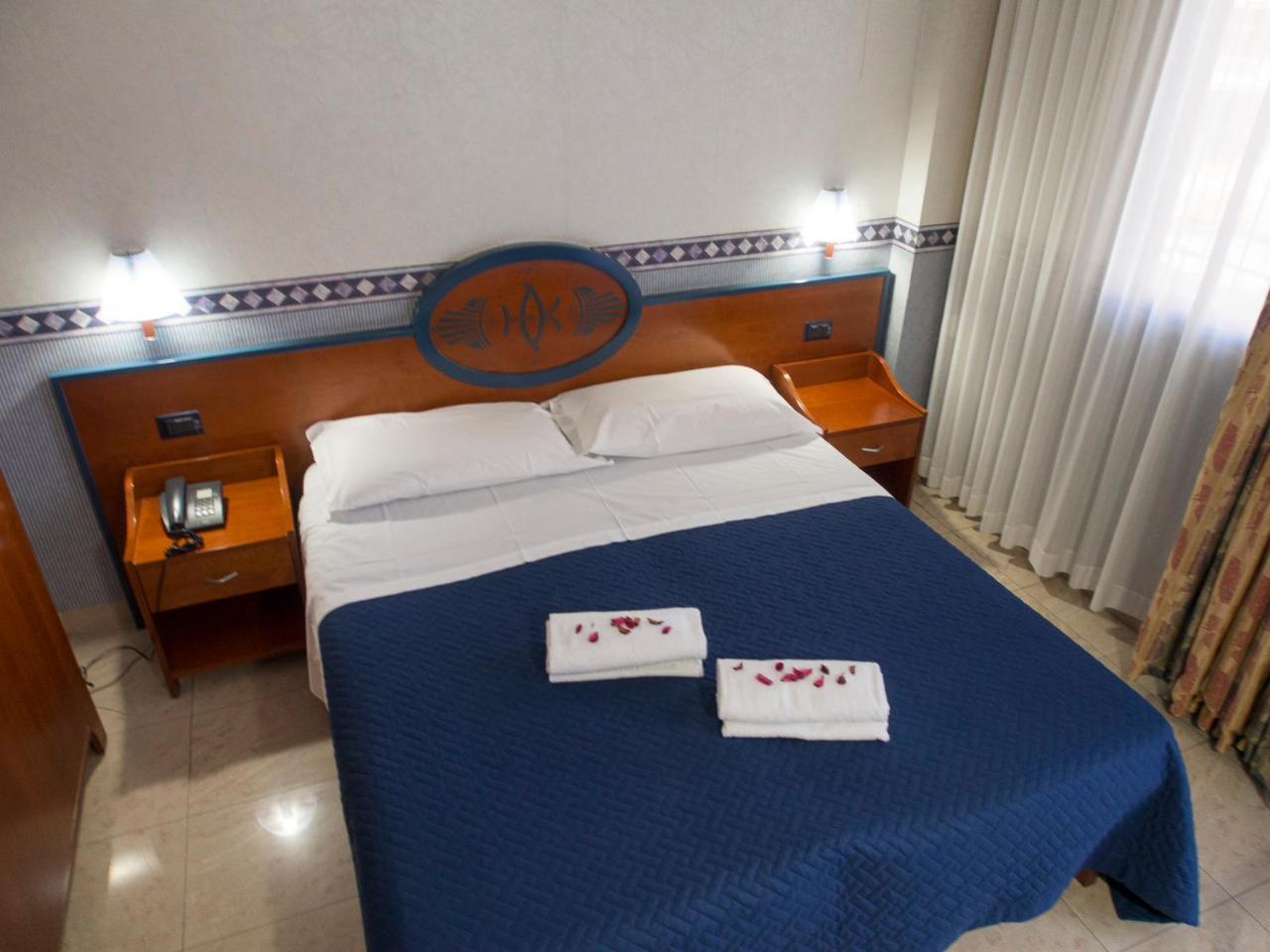 Hotel Kroma รากูซา ภายนอก รูปภาพ